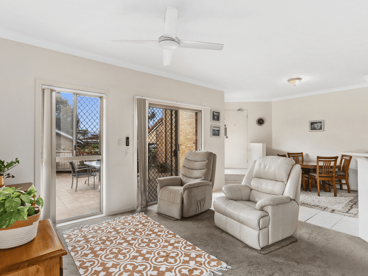 1/2 Stephens Street, Burleigh Heads, QLD 4220