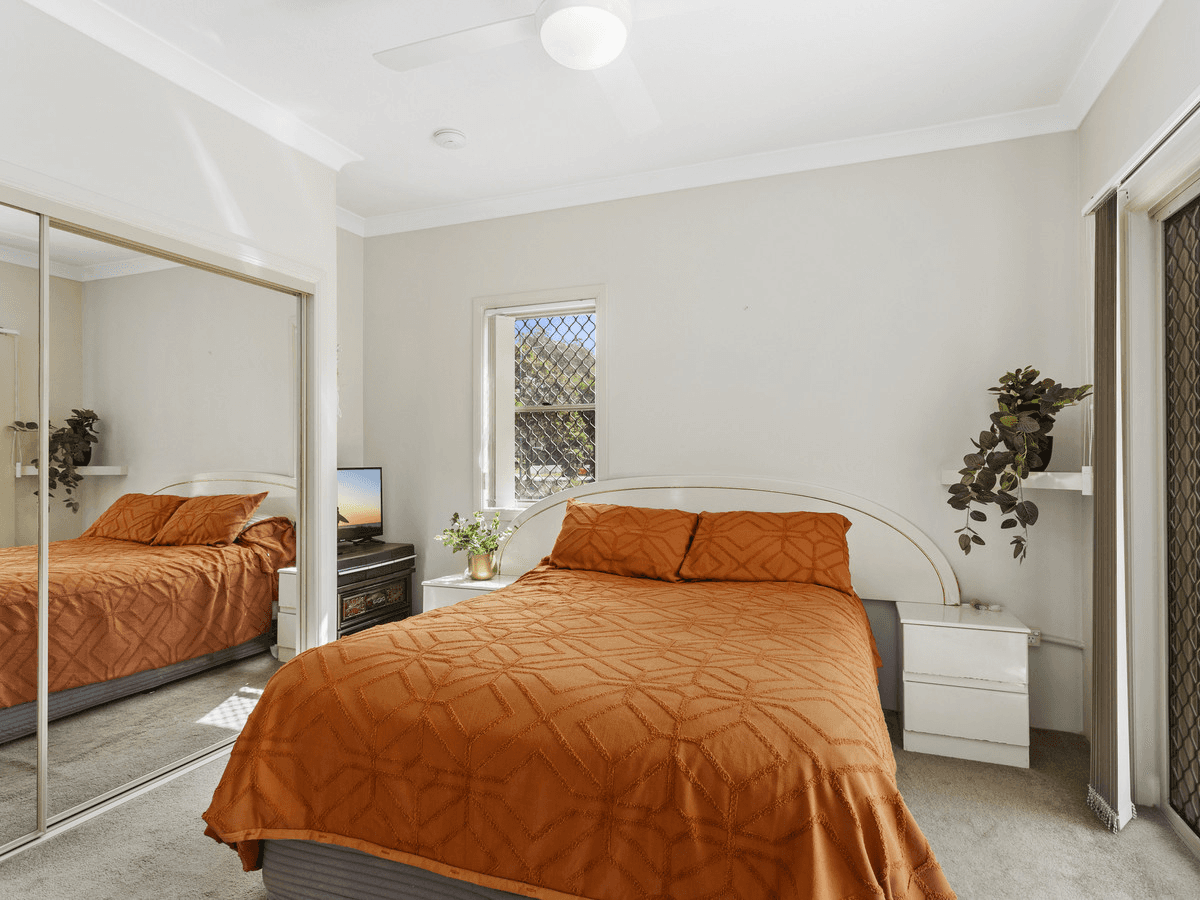 1/2 Stephens Street, Burleigh Heads, QLD 4220