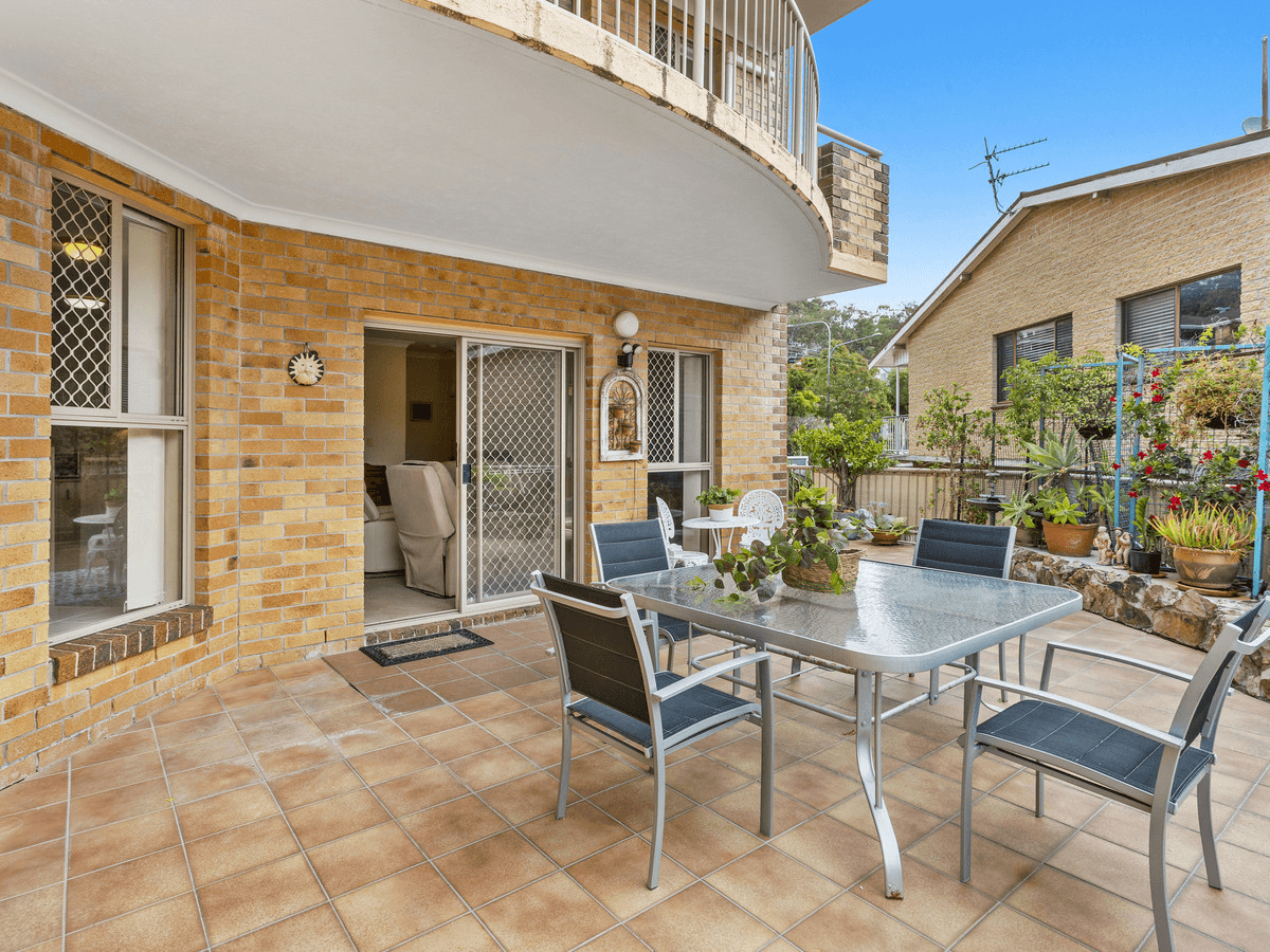 1/2 Stephens Street, Burleigh Heads, QLD 4220