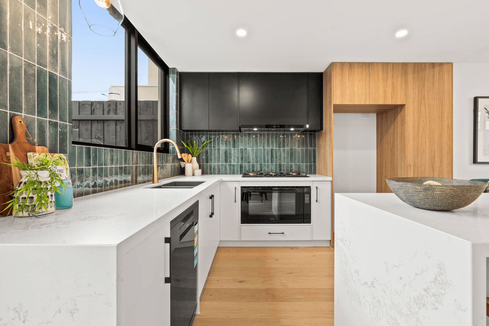 Unit 2/494 Main Street, MORDIALLOC, VIC 3195