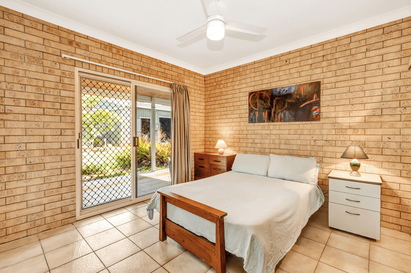 106 Hydeaway Bay Drive, CAPE GLOUCESTER, QLD 4800