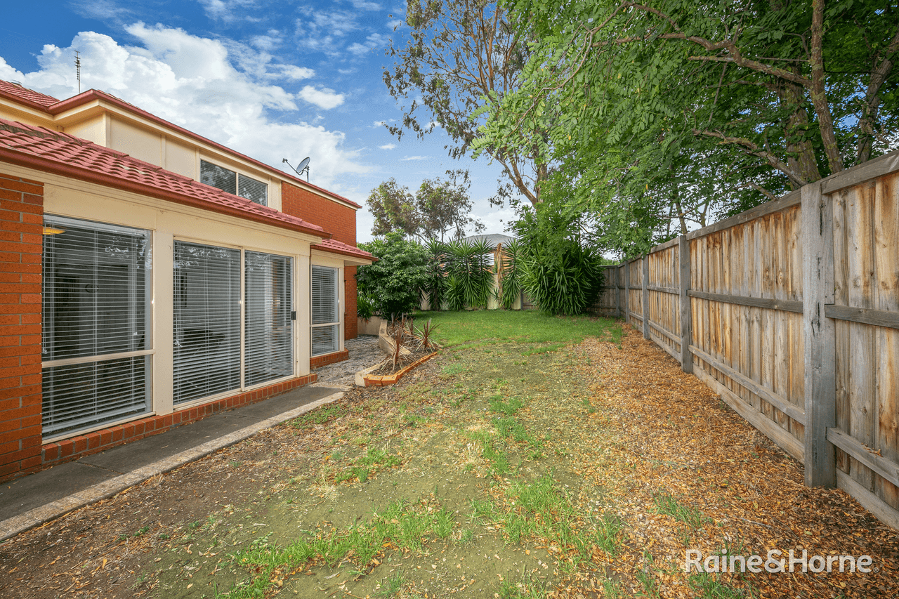 42 The Avenue, SUNBURY, VIC 3429