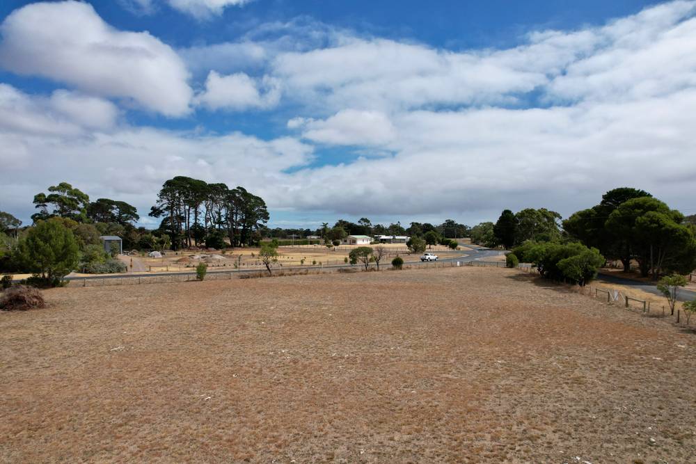 lot 6 HAKEA DRIVE, MILLICENT, SA 5280