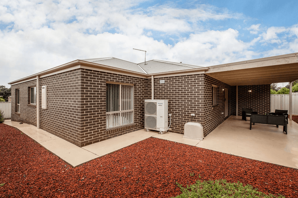 3 Whitton Drive, THURGOONA, NSW 2640