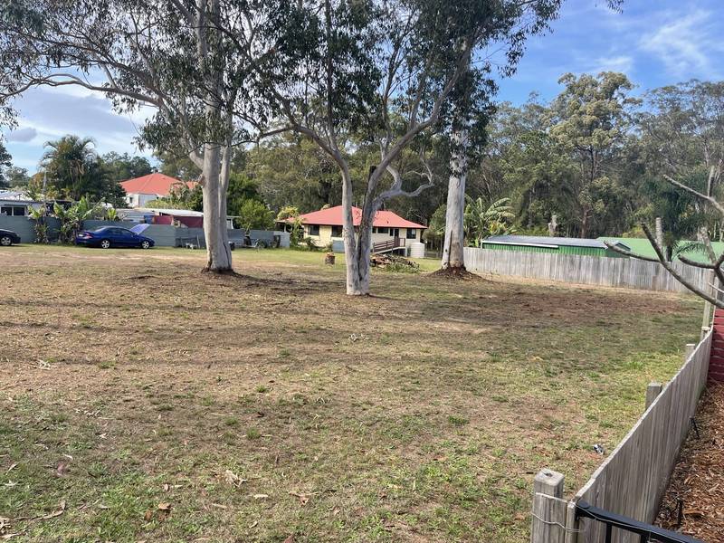 12 Canaipa Rd, Russell Island, QLD 4184