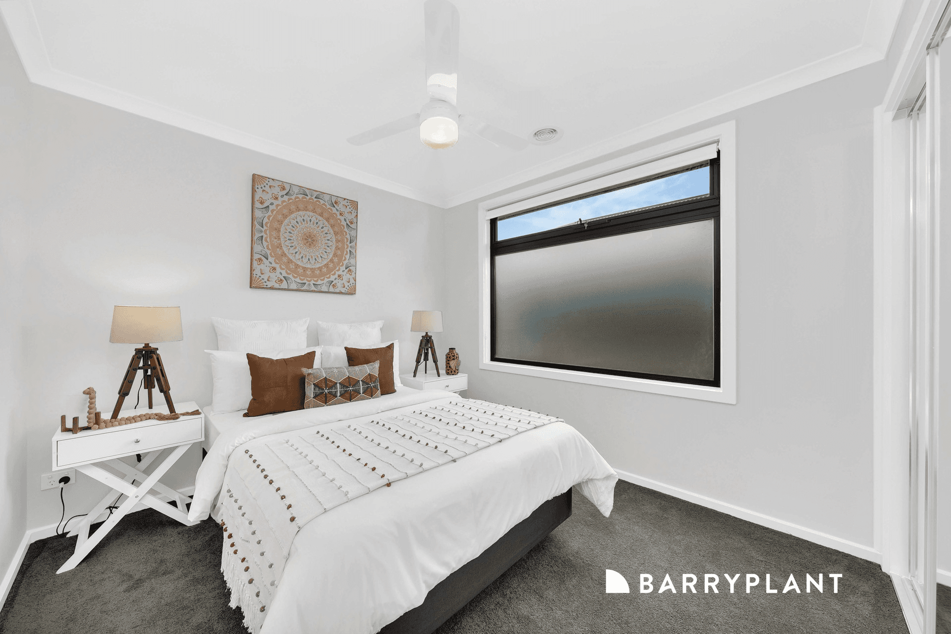 1/3 Roosevelt Drive, Rockbank, VIC 3335