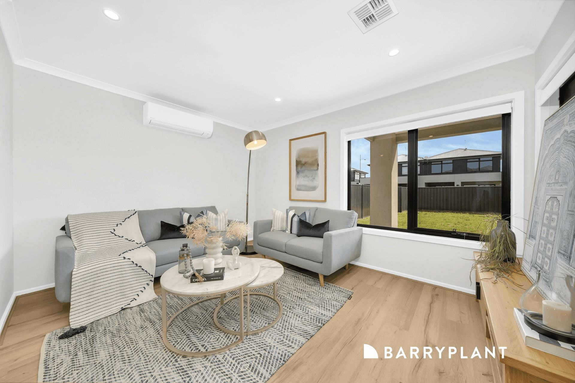 1/3 Roosevelt Drive, Rockbank, VIC 3335