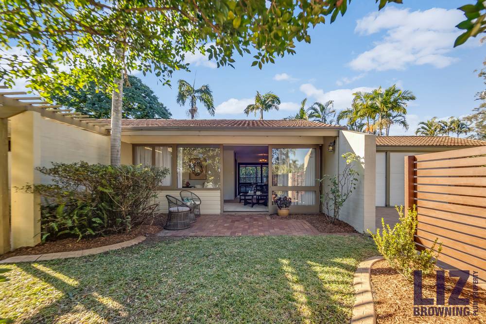 114 Kenmore Road, KENMORE, QLD 4069