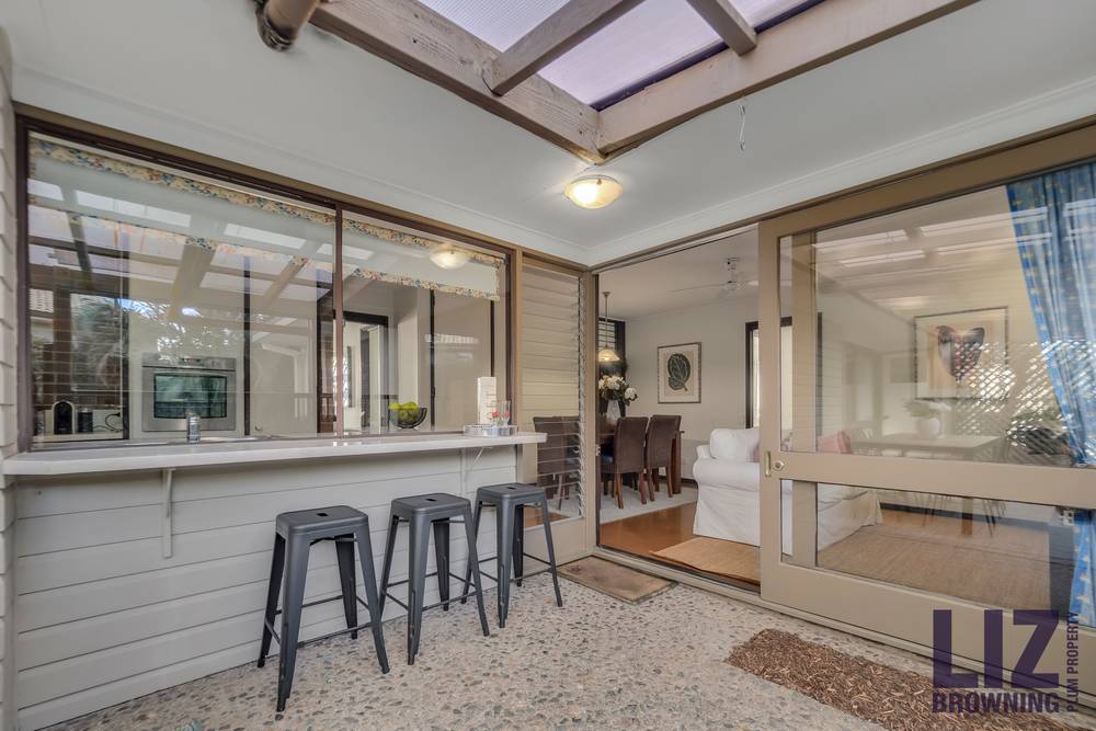 114 Kenmore Road, KENMORE, QLD 4069