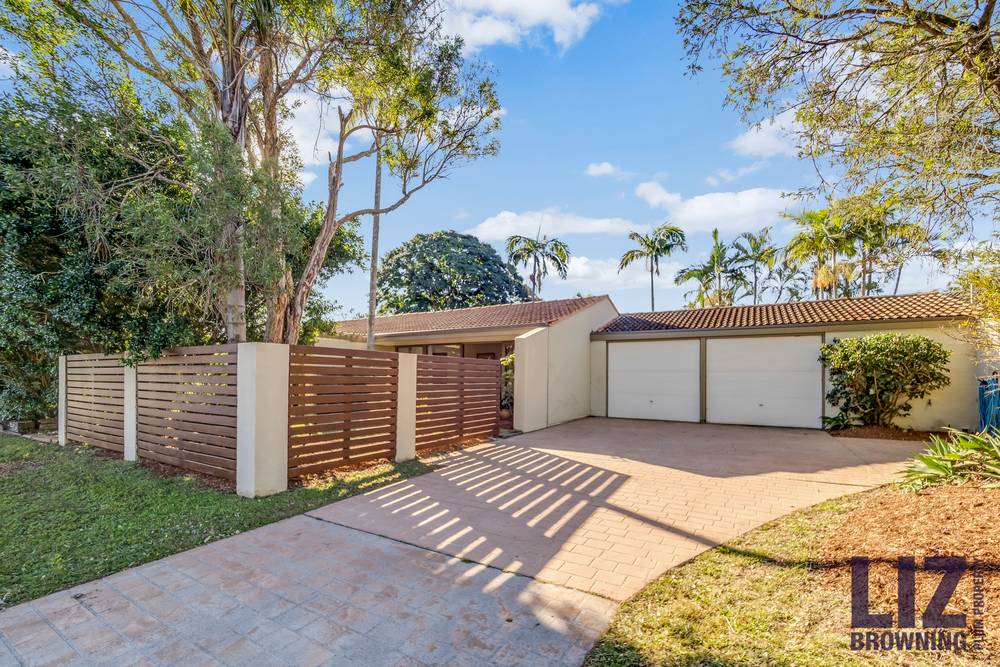 114 Kenmore Road, KENMORE, QLD 4069
