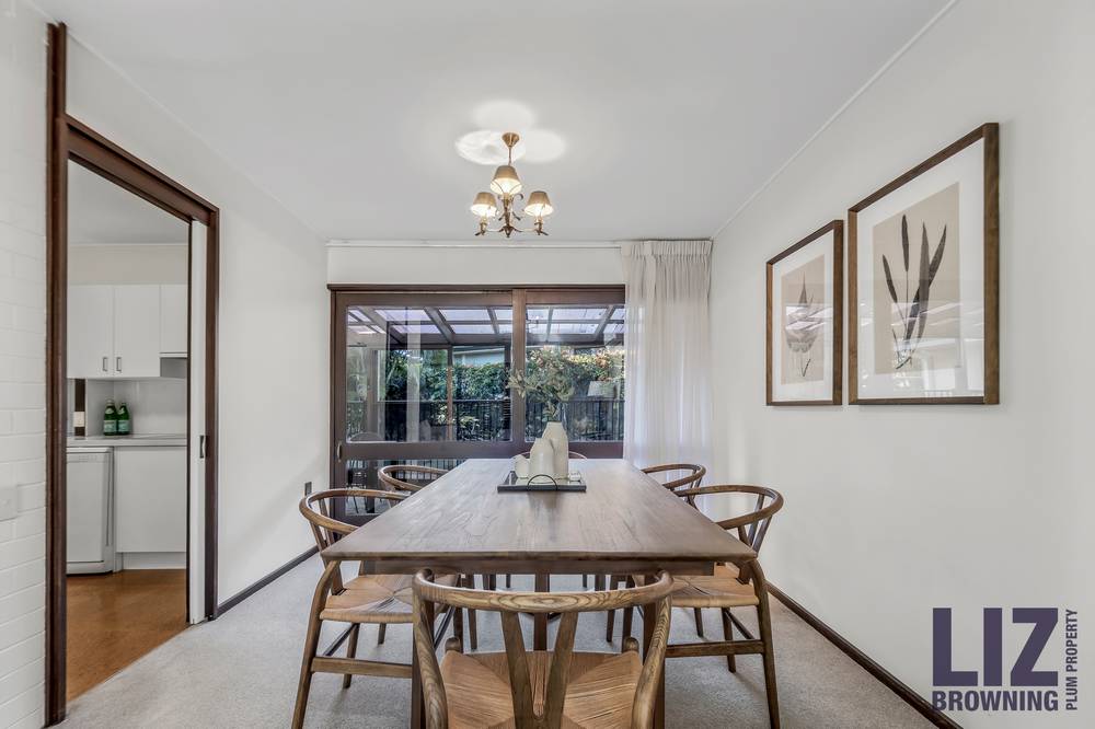 114 Kenmore Road, KENMORE, QLD 4069