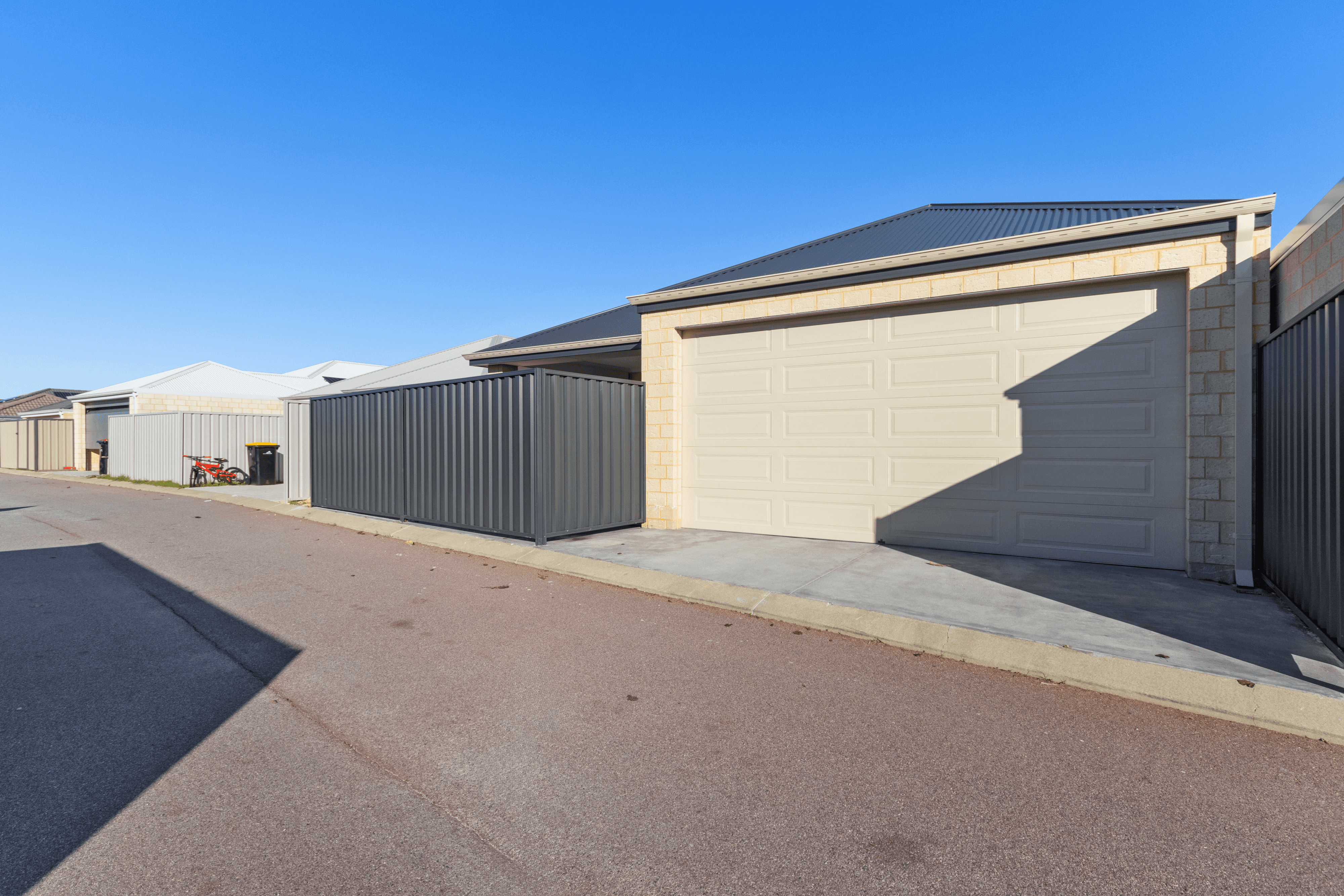 26B Riva Entrance, PIARA WATERS, WA 6112