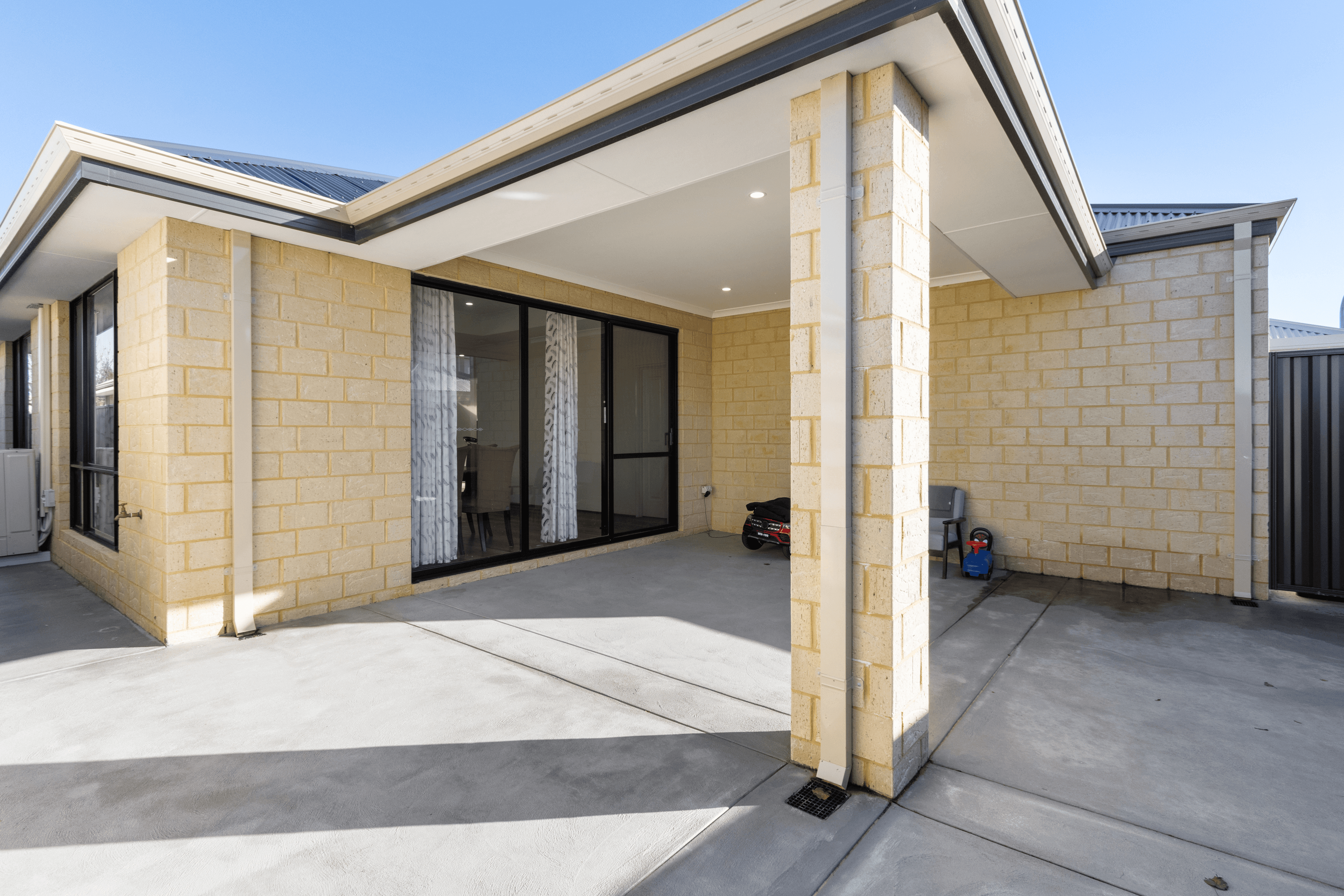 26B Riva Entrance, PIARA WATERS, WA 6112