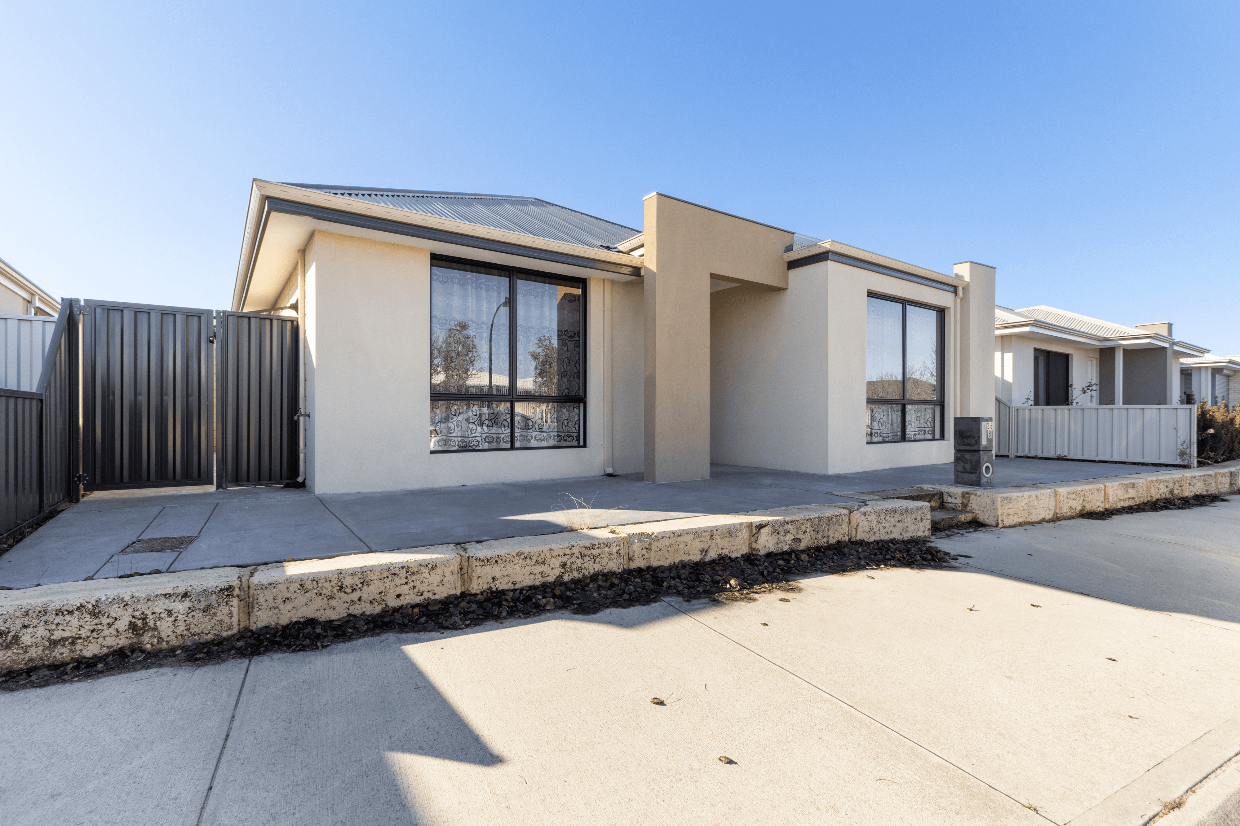 26B Riva Entrance, PIARA WATERS, WA 6112