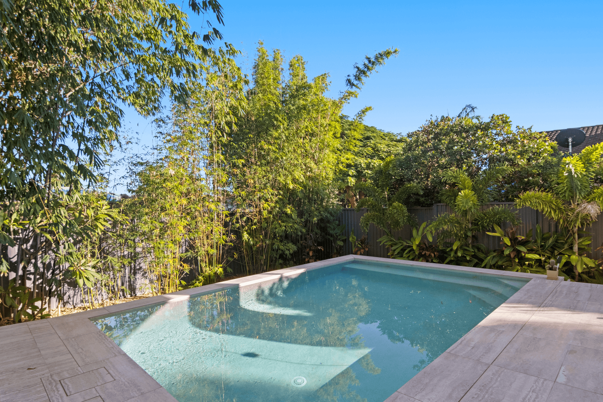 27 Acanthus Avenue, Burleigh Heads, QLD 4220