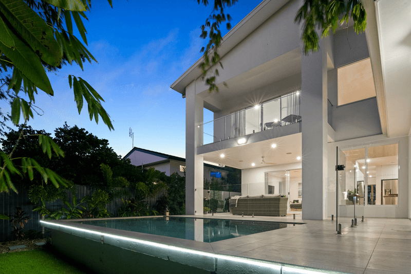 27 Acanthus Avenue, Burleigh Heads, QLD 4220