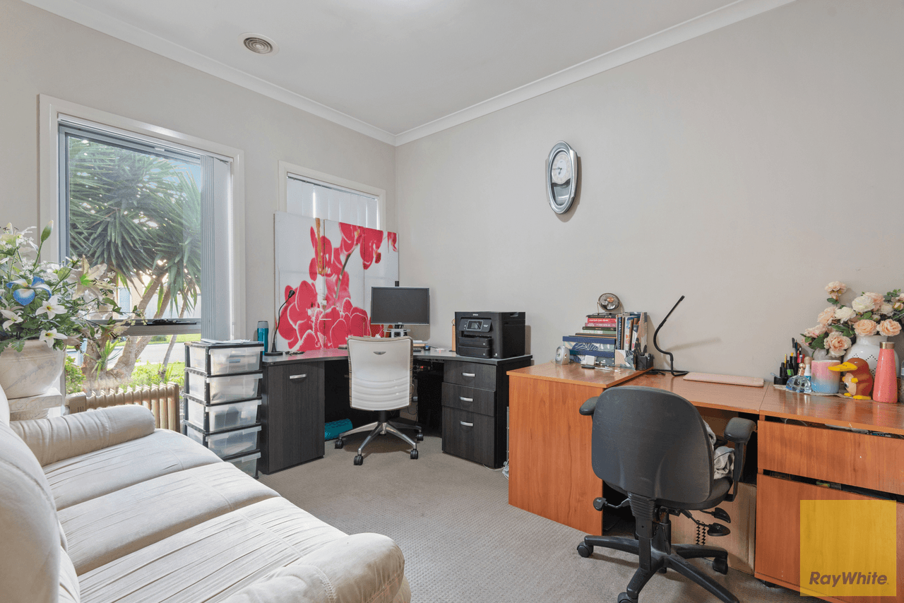 17 Holland Crescent, TRUGANINA, VIC 3029