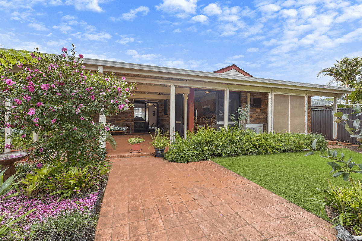 3 Compass Close, BATEAU BAY, NSW 2261