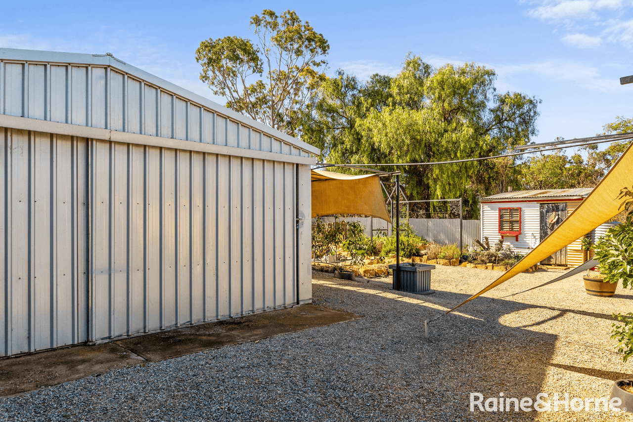 39 Victoria Street, PETERBOROUGH, SA 5422