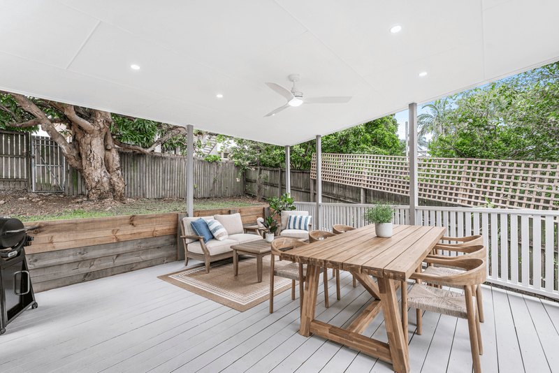 31 Raeburn Street, Manly, QLD 4179