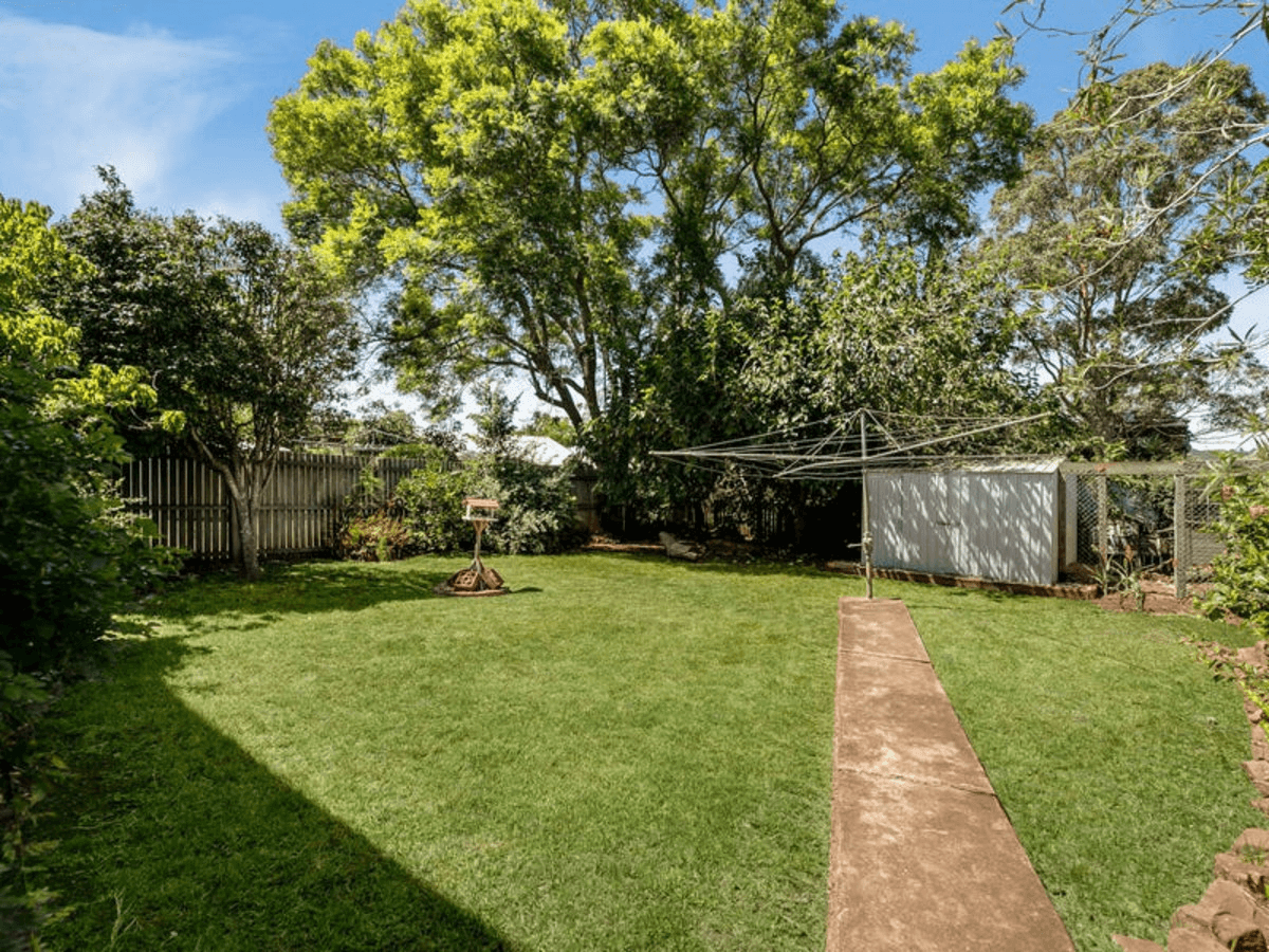 50A Alford Street, Mount Lofty, QLD 4350