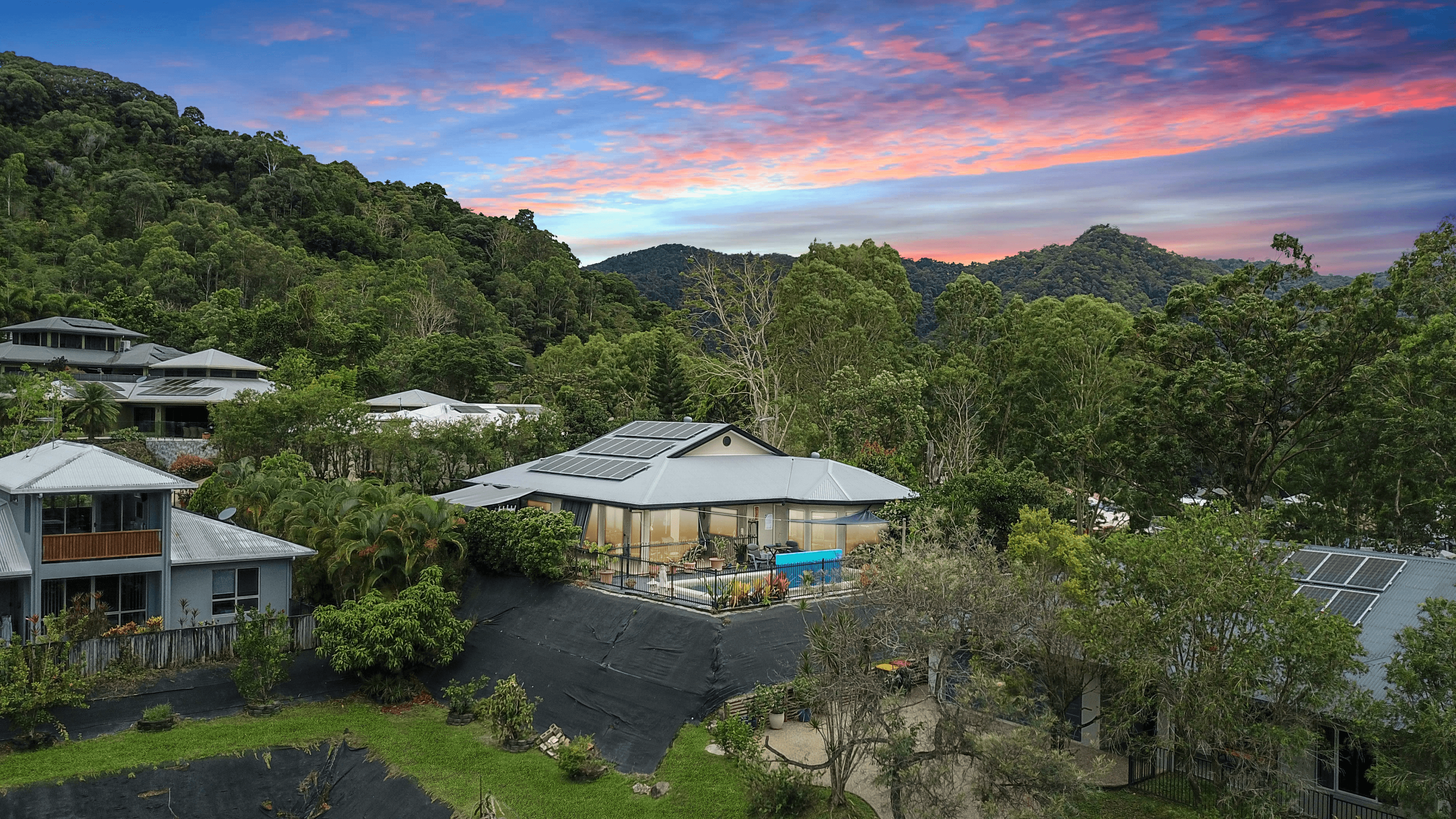 3 Mccoll Close, Redlynch, QLD 4870