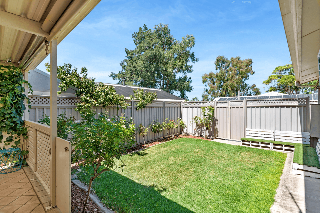 4 Barker Way, Valley View, SA 5093