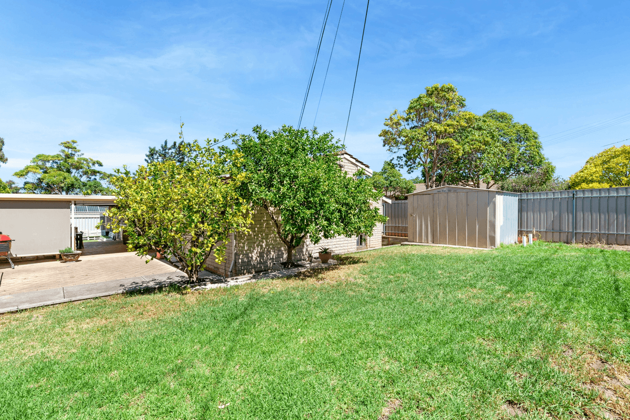 4 Barker Way, Valley View, SA 5093