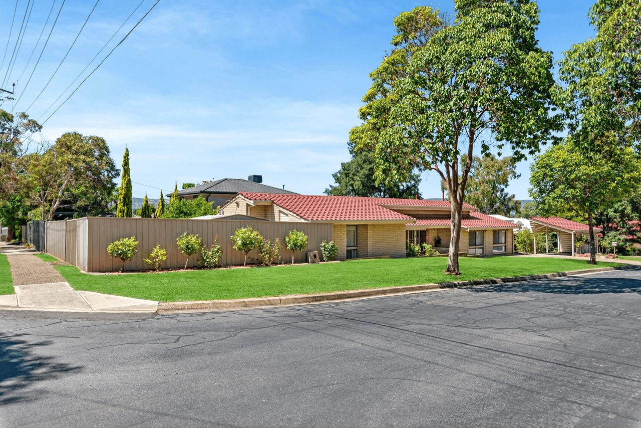 4 Barker Way, Valley View, SA 5093