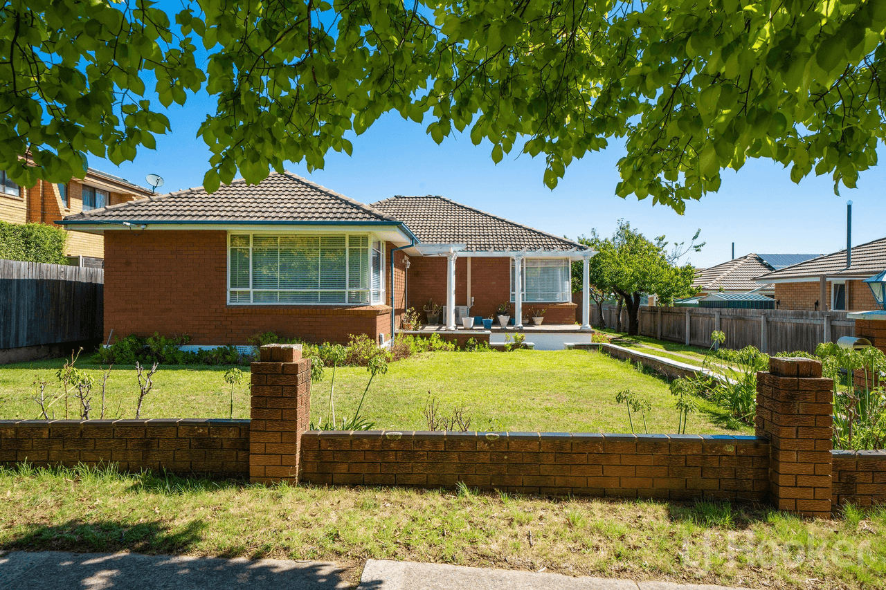 37 Atkinson Street, QUEANBEYAN EAST, NSW 2620