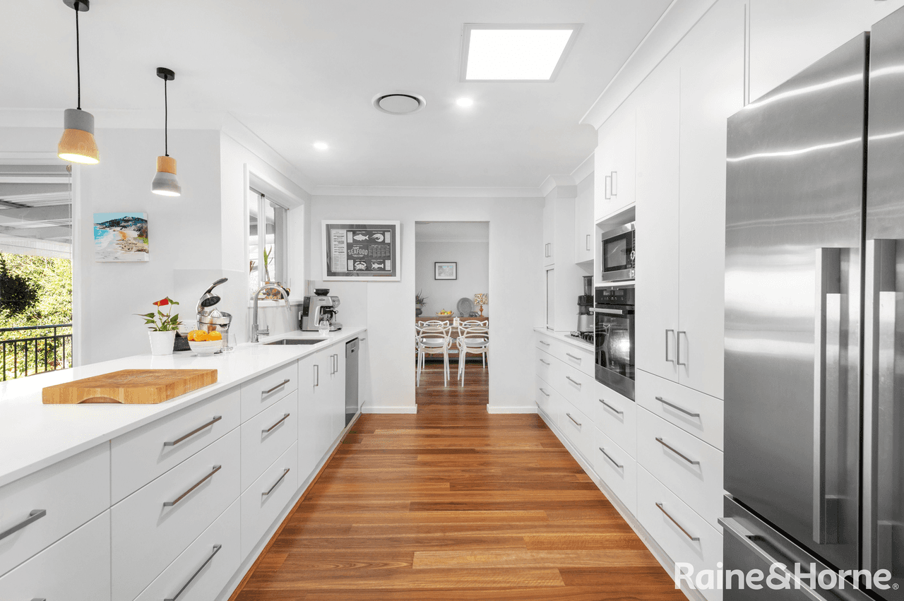 10 Windsor Drive, BERRY, NSW 2535