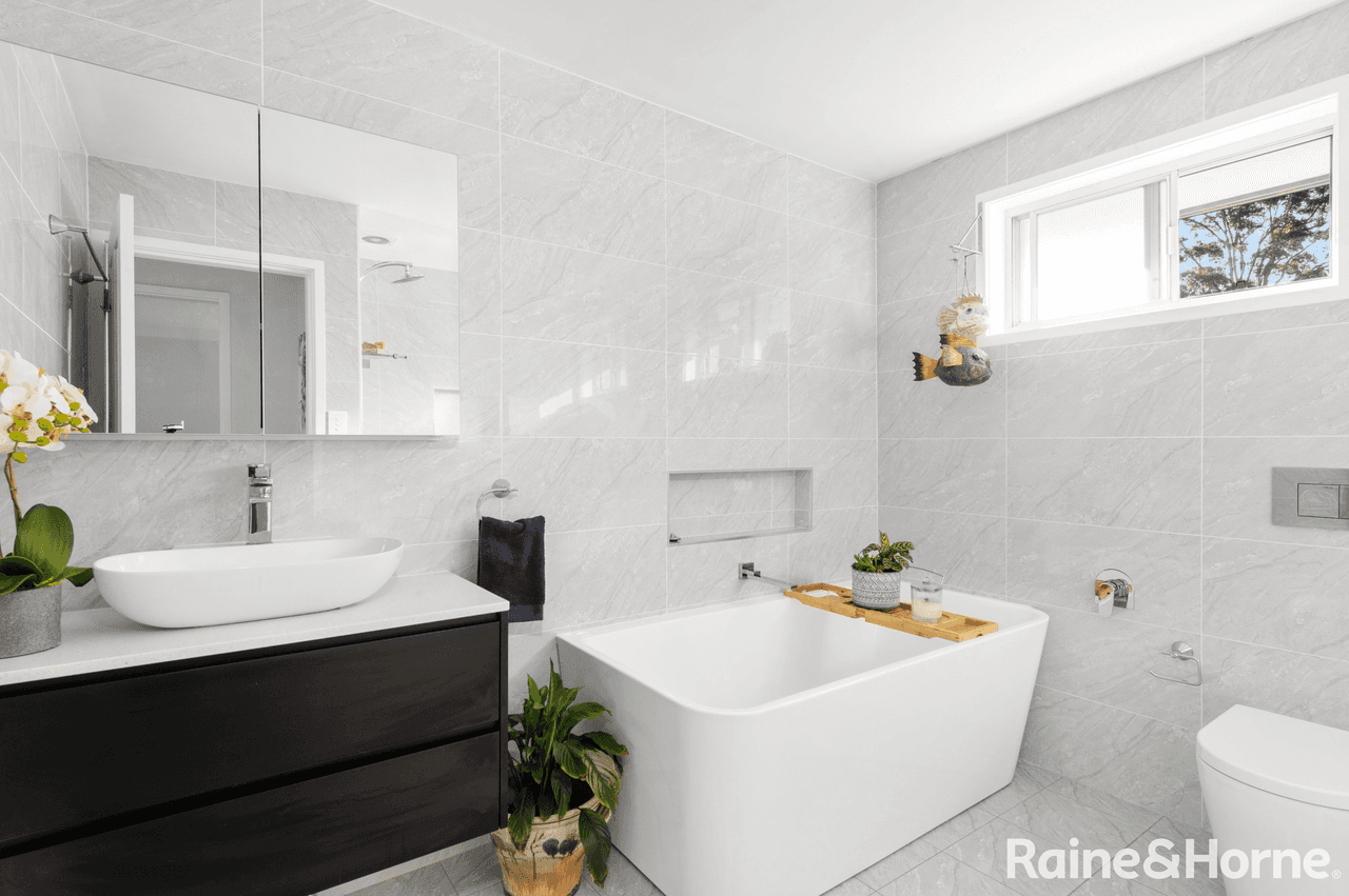10 Windsor Drive, BERRY, NSW 2535