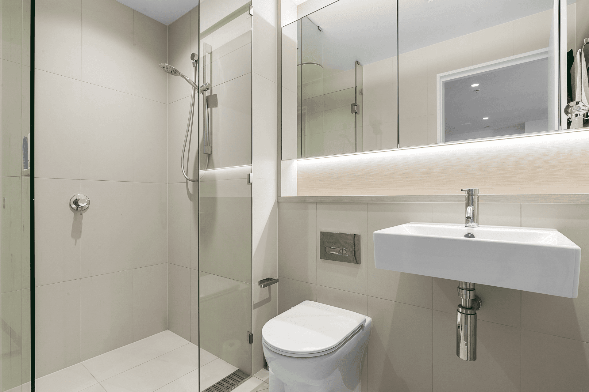 2703/628 Flinders St, Docklands, VIC 3008