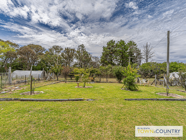 25 Mundays Lane, ARMIDALE, NSW 2350