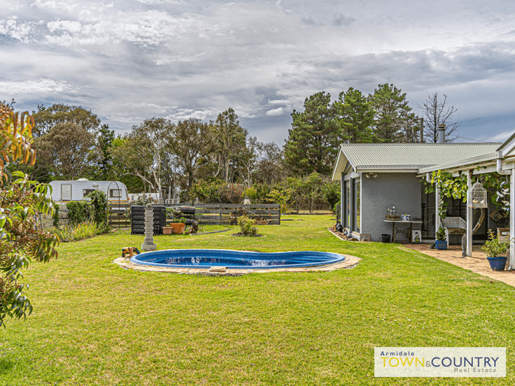 25 Mundays Lane, ARMIDALE, NSW 2350