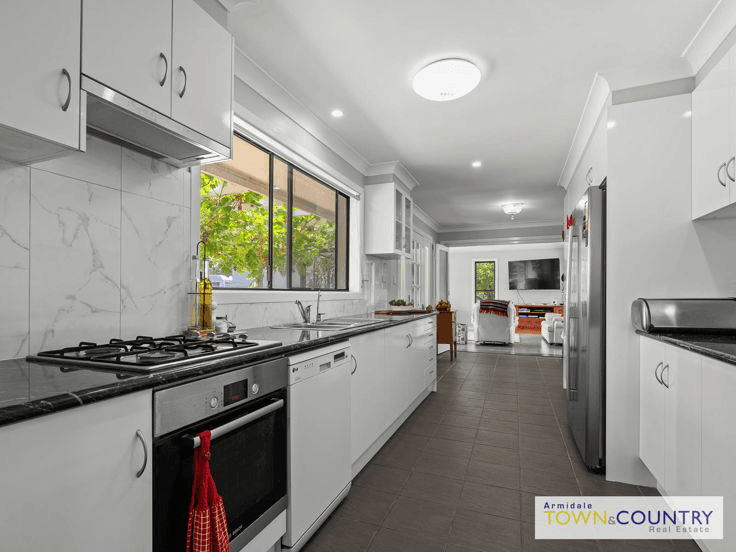 25 Mundays Lane, ARMIDALE, NSW 2350
