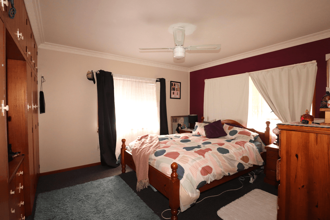 35 Cross Street, GLEN INNES, NSW 2370
