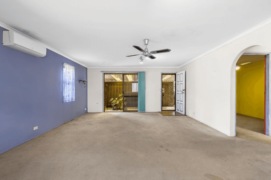 40 Theodore Place, MOLENDINAR, QLD 4214