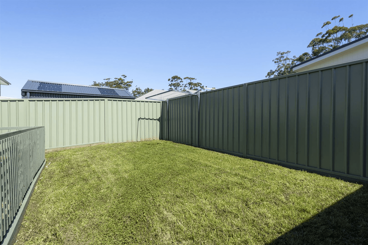 35 & 35a Gemini Way, Narrawallee, NSW 2539