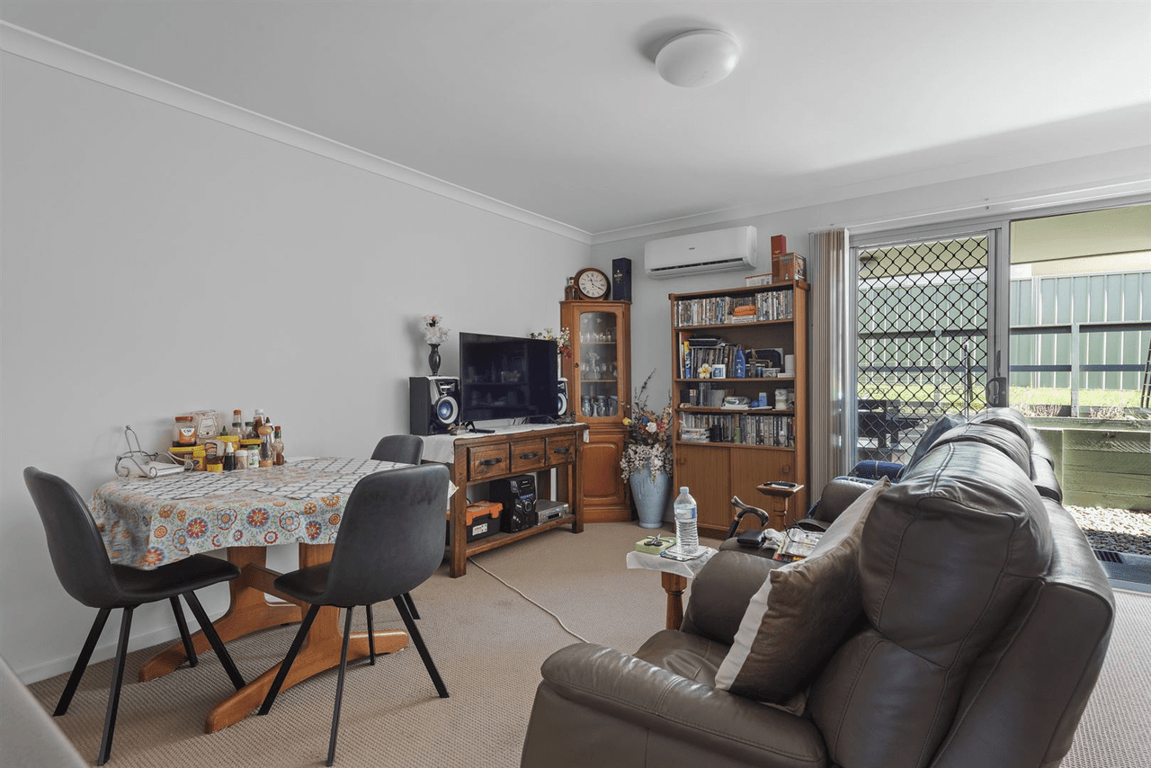 35 & 35a Gemini Way, Narrawallee, NSW 2539