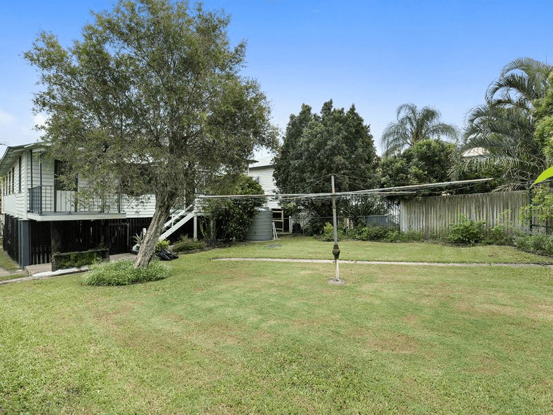 16 Macaulay Street, COORPAROO, QLD 4151