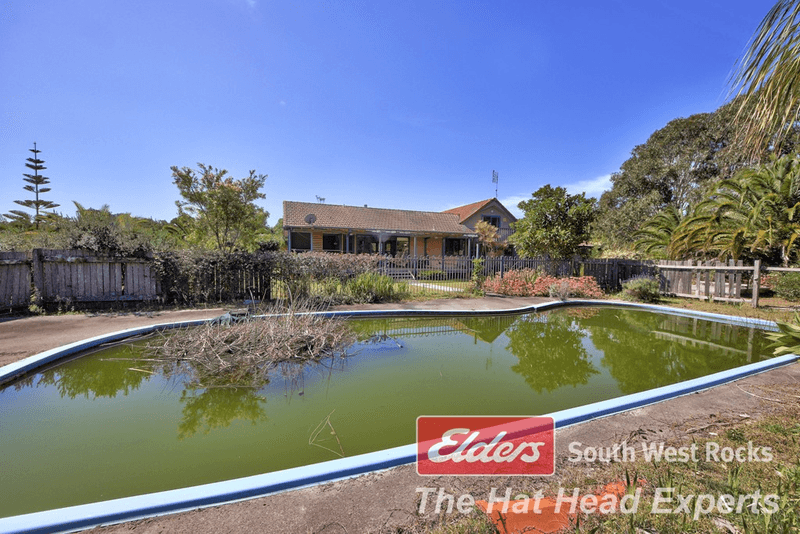 130 Gap Rd, HAT HEAD, NSW 2440