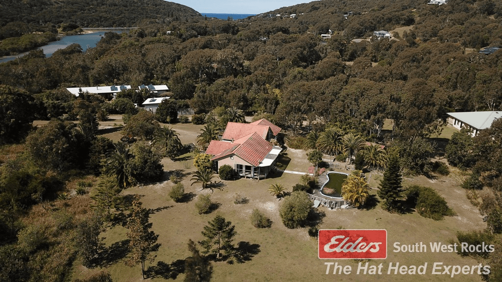 130 Gap Rd, HAT HEAD, NSW 2440