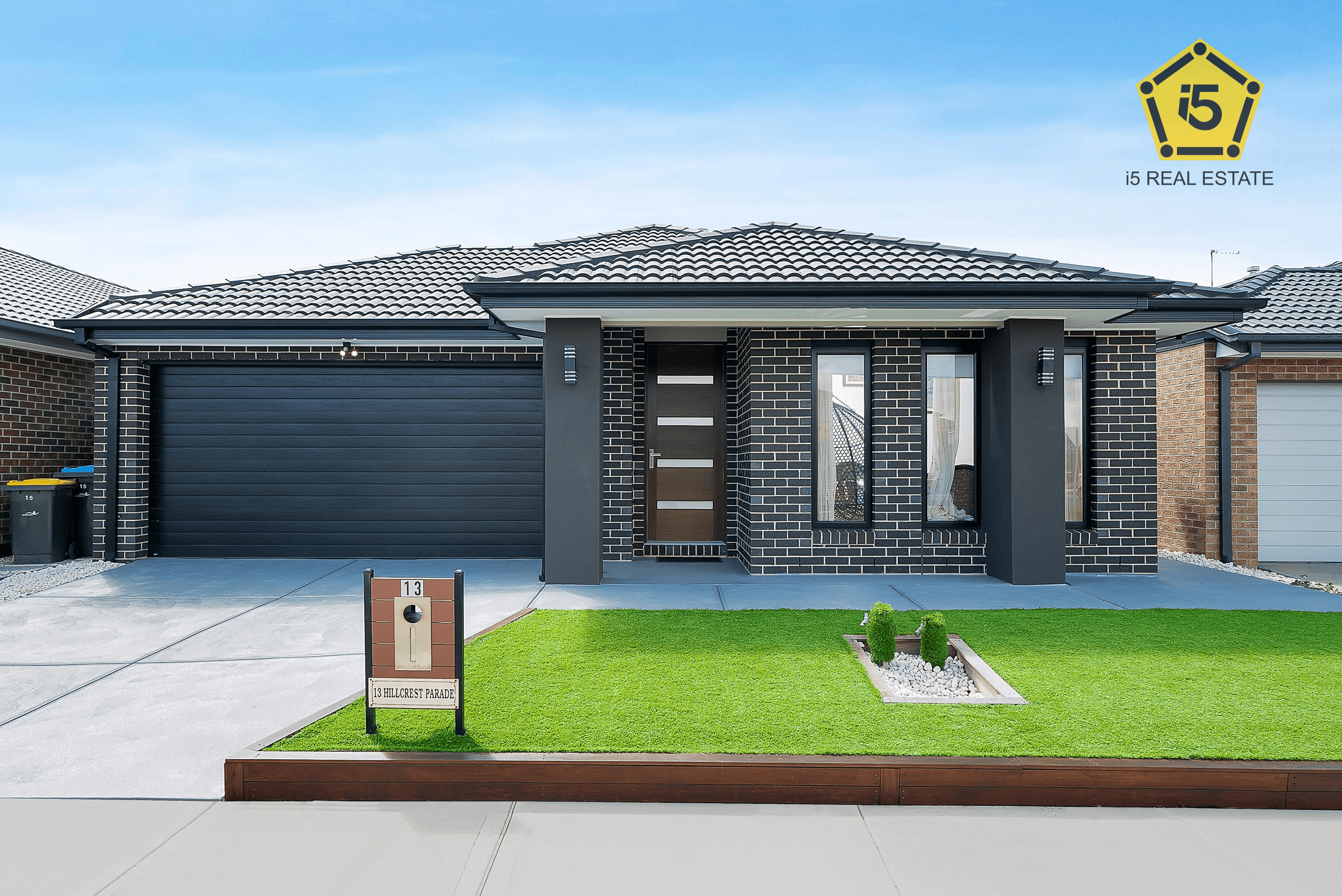 13 Hillcrest Parade, TARNEIT, VIC 3029