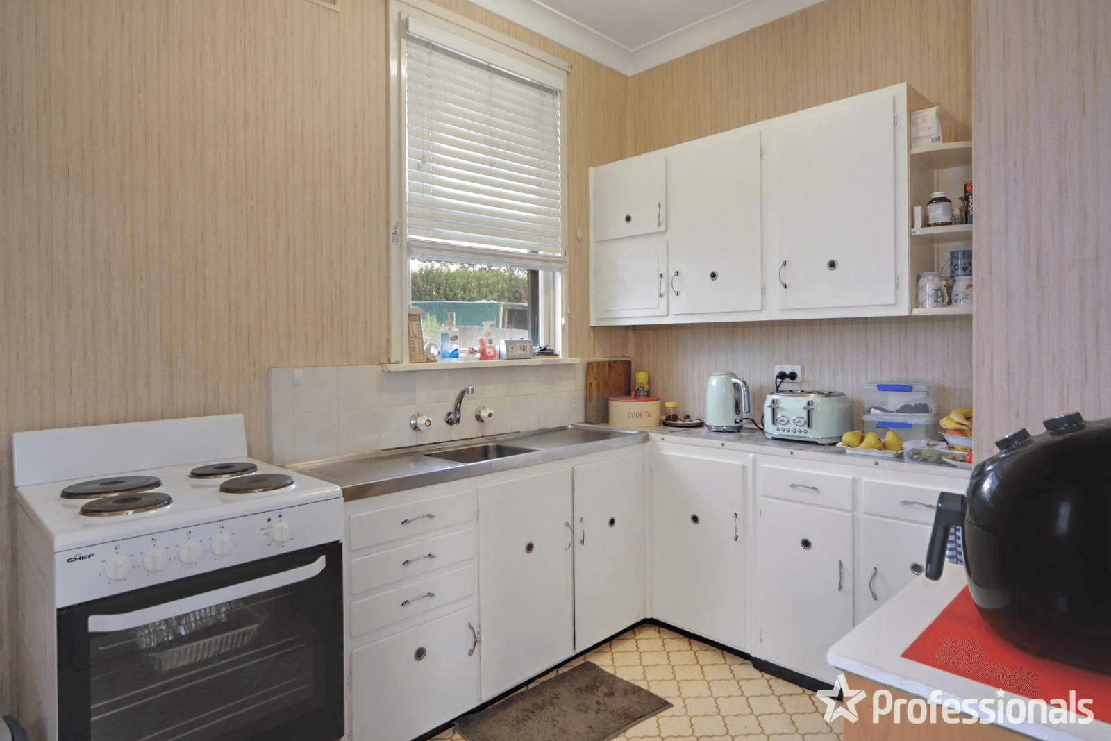 7 Burr Avenue, NOWRA, NSW 2541