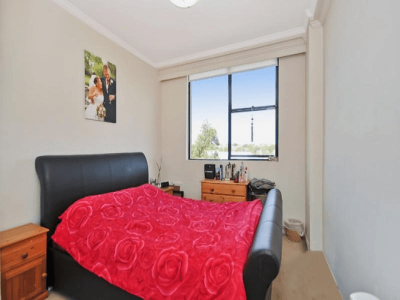 185/4 Dolphin Close, Chiswick, NSW 2046