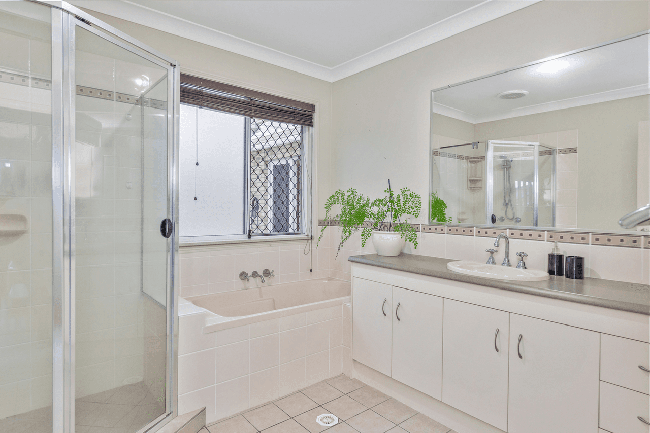 1/36 Merton Drive, UPPER COOMERA, QLD 4209