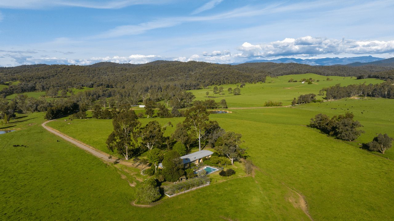 1570 Moyhu-Meadow Creek Road, MEADOW CREEK, VIC 3678