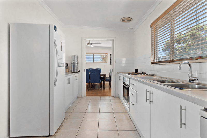 12 Rosebery Street, Heathcote, NSW 2233