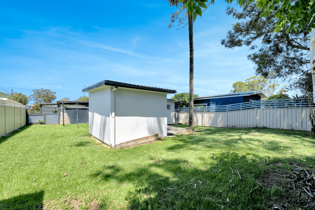18 Marlborough Place, BERKELEY VALE, NSW 2261